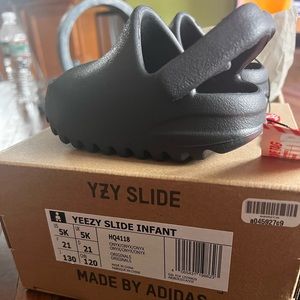 brand new   size 5k for babies.     original